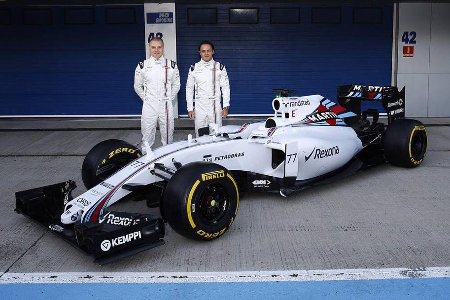 La Williams FW37 con Bottas e Massa